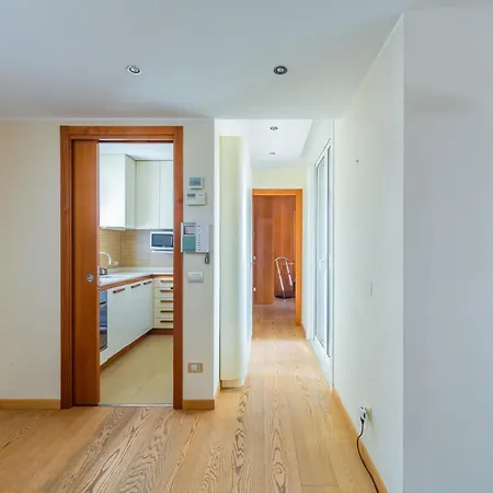 Apartamento Cozy Apt - Corso Vercelli & Conciliazione M1 *