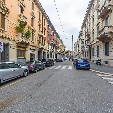 Cozy Apt - Corso Vercelli & Conciliazione M1 Apartament Mediolan