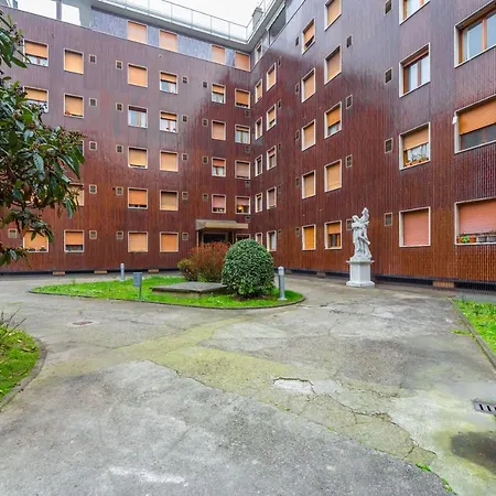 Cozy Apt - Corso Vercelli & Conciliazione M1 Apartamento *